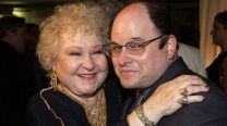 Estelle Harris y Jason Alexander