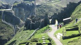 Hasta el momento, no han podido confirmar ni siquiera a quiénes pertenecieron..