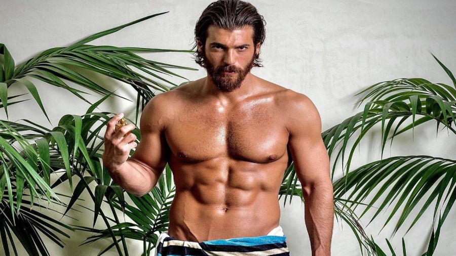 Can Yaman: Actor, abogado, bartender y a punto de convertirse en Sandokán
