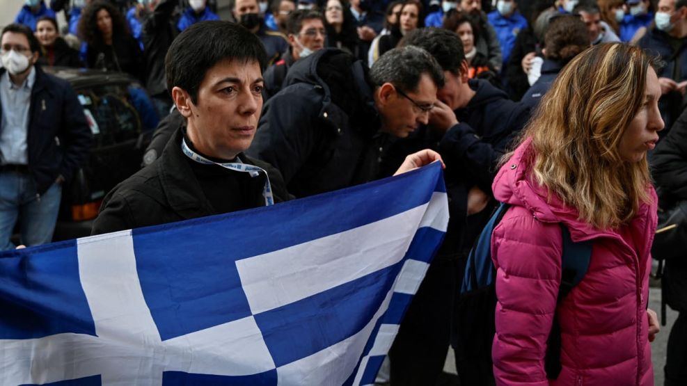 Grecia festeja el pago de su deuda 20220405