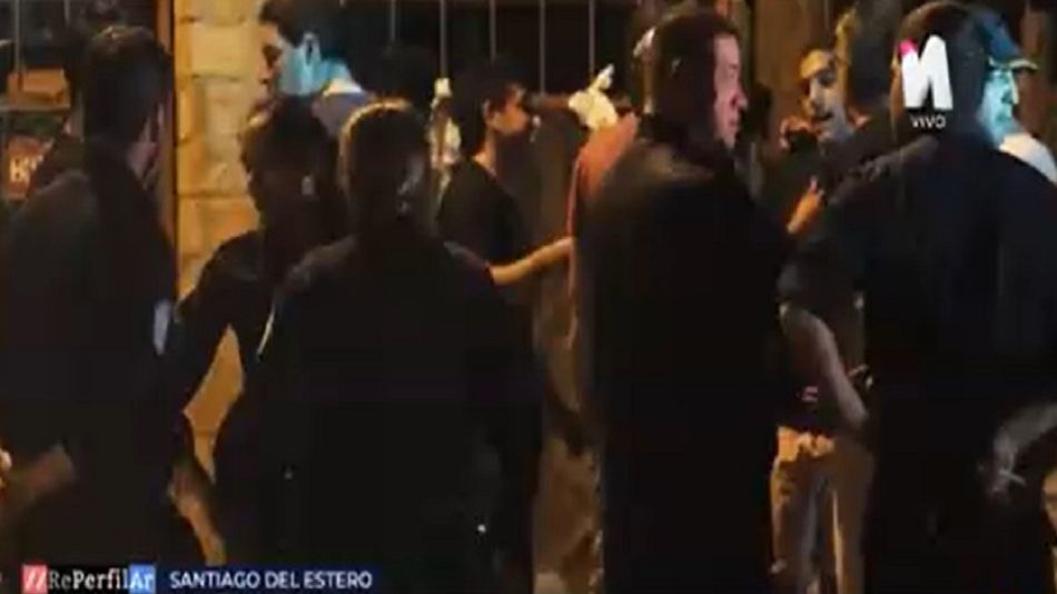 Santiago del Estero: un joven golpeó a su novia porque un amigo suyo quiso bailar con ella