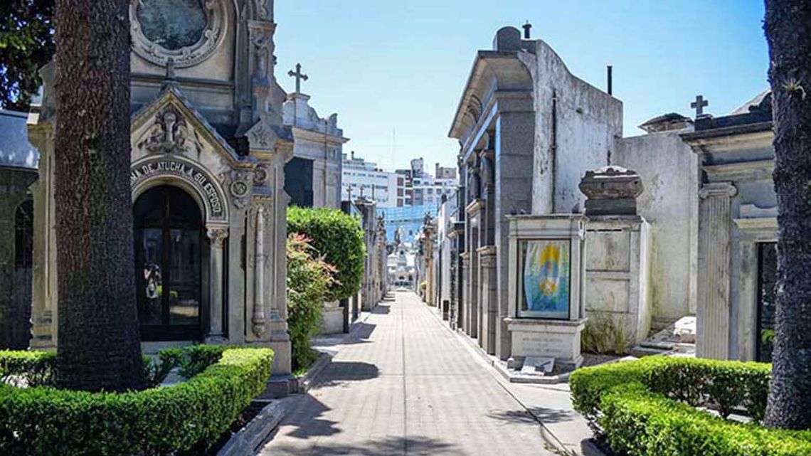The Recoleta cemetery, one of the most popular attractions in the City, receives around 1,100 daily visitors.
