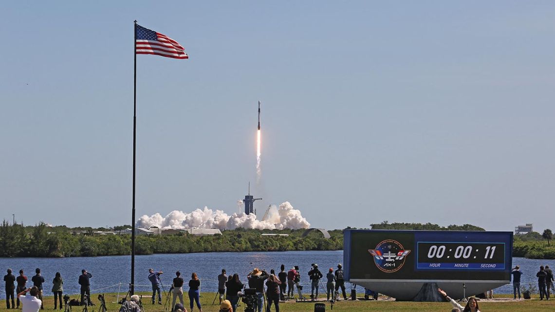 Cómo Fue El Lanzamiento Del Cohete SpaceX Falcon 9 Por La Nave De Carga