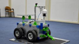 El robot cuenta con dos cámaras que pueden graban imágenes y audios durante las 24 horas del día