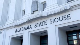La prohibición en Alabama al cambio de género y usos de baños