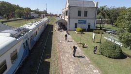 El servicio parará en todas las estaciones intermedias del recorrido.