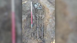 Los cuerpos pertenecieron a dos jóvenes de unos 20 años de edad.