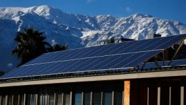 El proyecto contempla la provisión e instalación de un total de 61 sistemas completos de generación fotovoltaica.