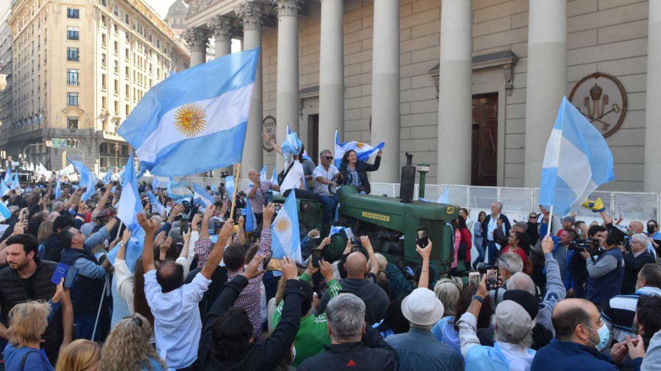 Tractorazo del campo en protesta de las medidas del Gobierno.