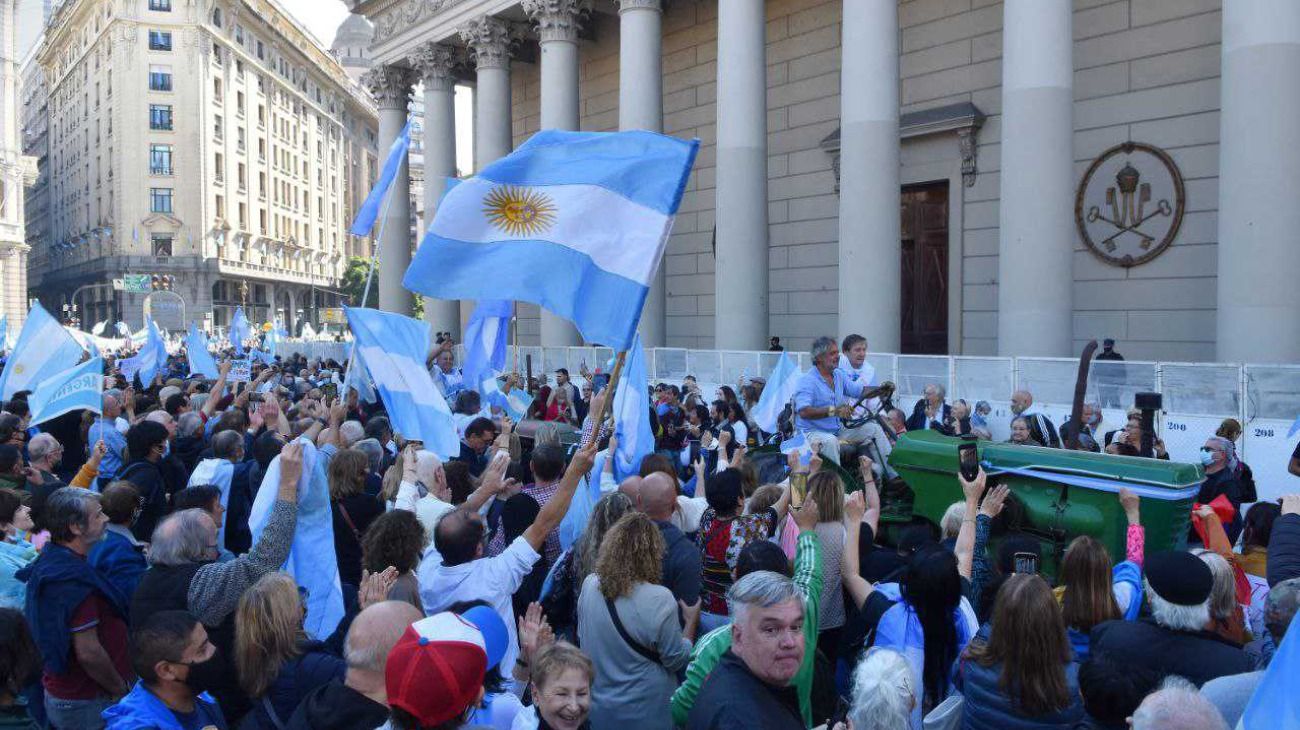 Tractorazo del campo en protesta de las medidas del Gobierno.