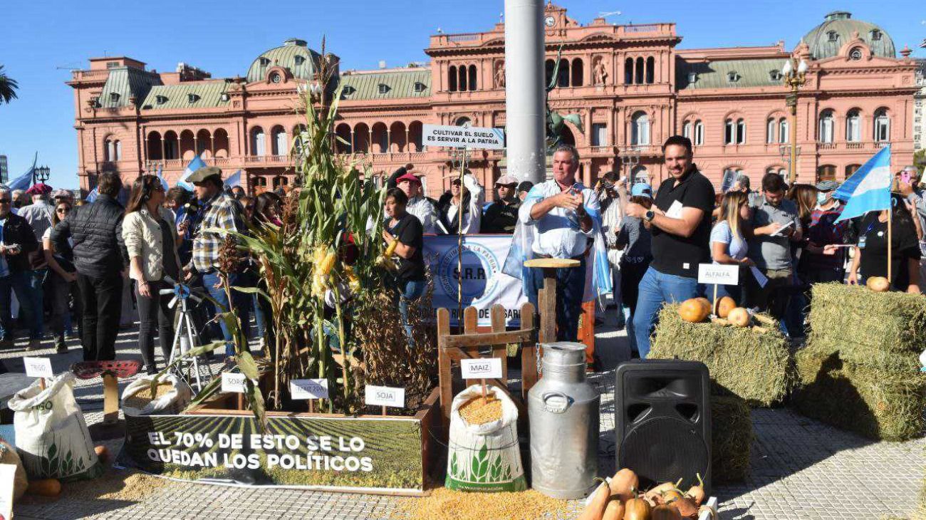 Tractorazo del campo en protesta de las medidas del Gobierno.