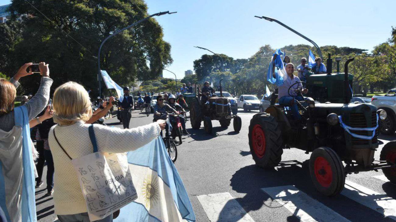 Tractorazo del campo en protesta de las medidas del Gobierno.