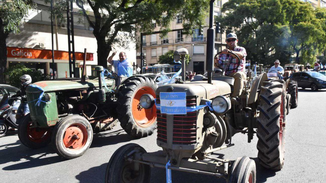 Tractorazo del campo en protesta de las medidas del Gobierno.