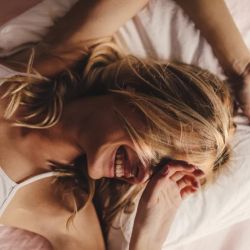 Masturbación femenina: conocé los beneficios para la piel