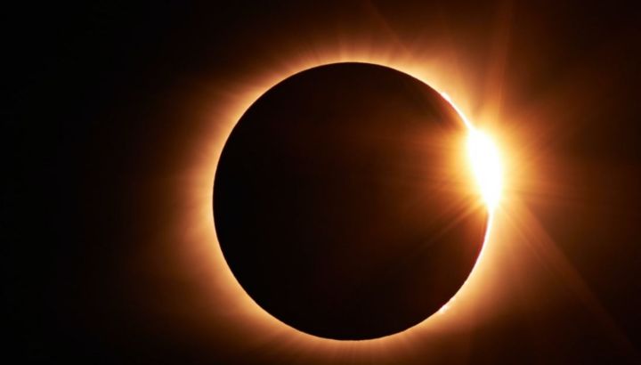 Eclipse de octubre: cómo y a qué hora se verá el "anillo de fuego" en Argentina