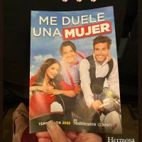 Laurita Fernández fue a ver la obra de Cabré y despertó rumores