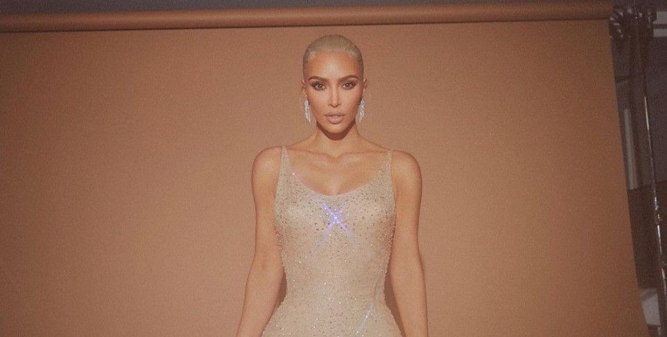 El secreto del 'traje sauna' de Kim Kardashian para perder siete