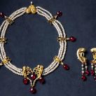 La reina Margarita II de Dinamarca celebra sus 50 años en el trono con una muestra de sus joyas 