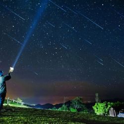 Las Eta Acuáridas son estrellas fugaces que vienen de la constelación de Acuario