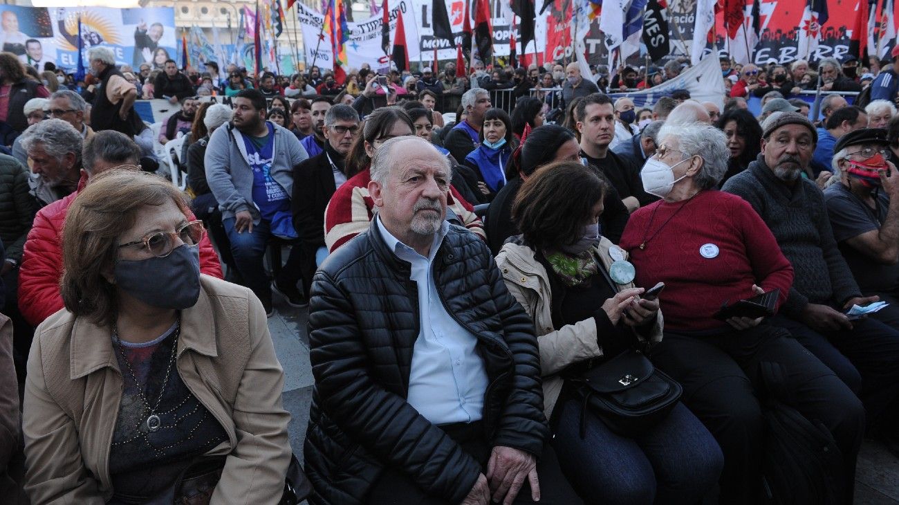 Sectores kirchneristas manifestaron contra la Corte Suprema de Justicia.