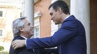 El presidente Alberto Fernández cuando visitó a Pedro Sánchez en Madrid, en febrero 2020. 