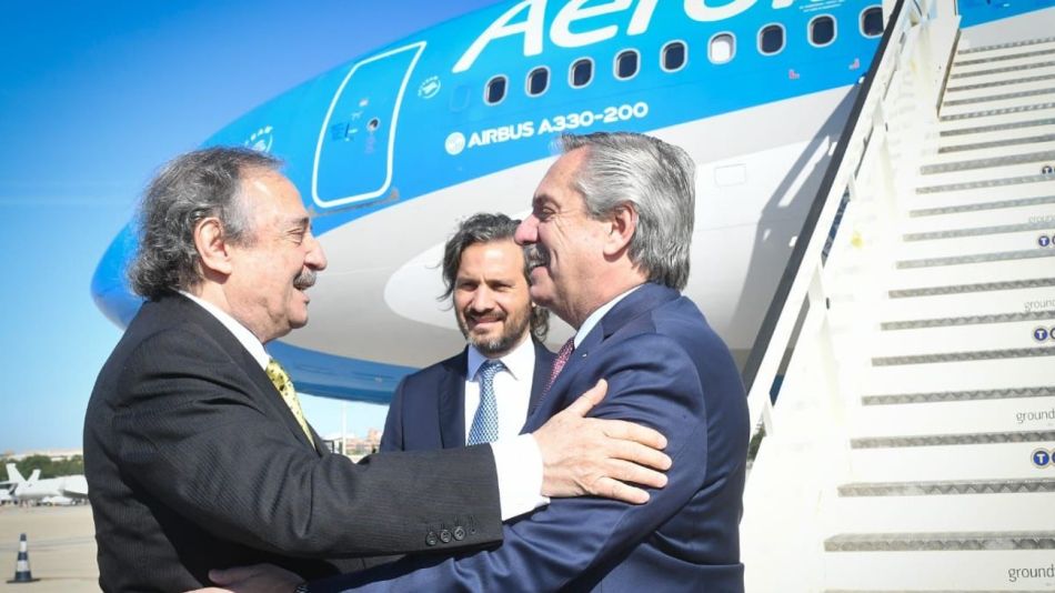 20220510 Alberto Fernández llegó a España