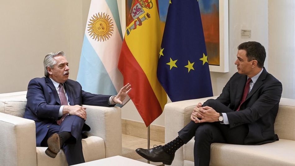Alberto Fernandez en España 20220510