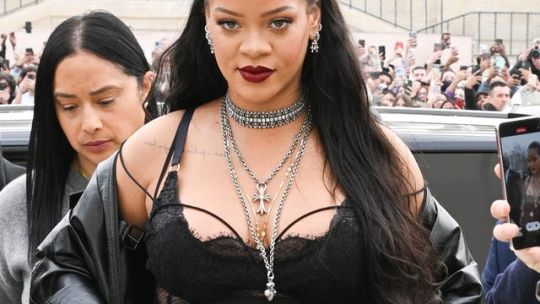 Rihanna siempre poco convencional 