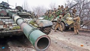  20220514_soldados_ucrania_tanque_afp_g