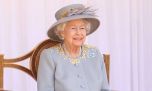 Los motivos que indican que la reina Isabel II estaría preparando su sucesión