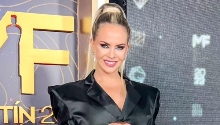 Premios Martín Fierro 2022: el osado look de Alejandra Maglietti que generó críticas en la red