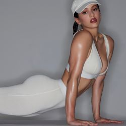 Rosalía se impone como ícono de moda de la mano de Kim Kardashian