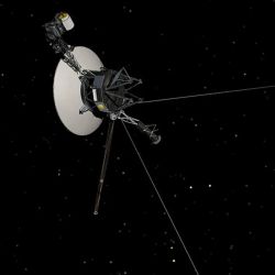 El ACCS es esencial para que la Voyager transmita datos de la NASA sobre su entorno interestelar circundante.