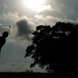 Patrick Cantlay de los Estados Unidos juega su tiro desde el tee 11 durante la segunda ronda del Campeonato PGA 2022 en Southern Hills Country Club en Tulsa, Oklahoma. Christian Petersen/ AFP | Foto:AFP