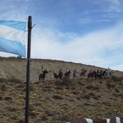 La huelga de los peones reflejada en La Patagonia Rebelde se revive en diferentes circuitos que repasan lo sucedido.