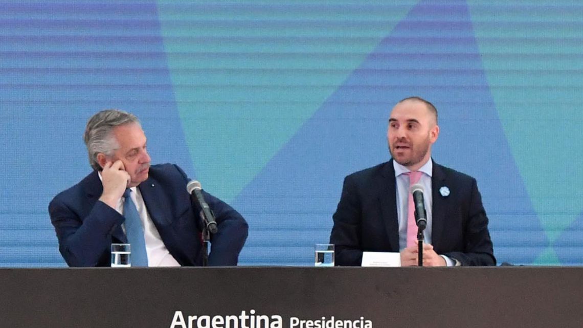 President Alberto Fernández and Economy Minister Martín Guzmán unveil a new regime for energy companies designed to boost investment and generate foreign currency at the Bicentennial Museum in Buenos Aires.