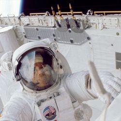 El próximo 11 de junio de 2022 Leestma, Magnus y Ferguson, van a ser incluidos en el U.S. Astronaut Hall of Fame en el Kennedy Space Center Visitor Complex