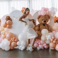 Así fue el baby shower sorpresa de Stephanie Demner
