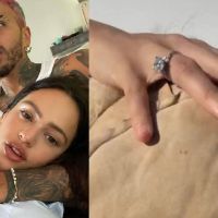 Rosalía y Rauw Alejandro estarían comprometidos: una imagen que lo comprobaría