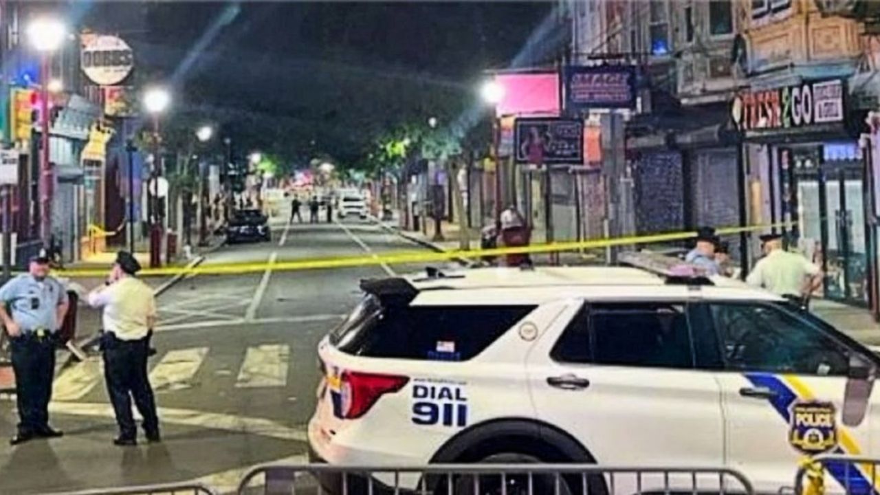 Locos por las armas: otro ataque callejero deja tres muertos y 11 heridos,  esta vez en Filadelfia | Perfil