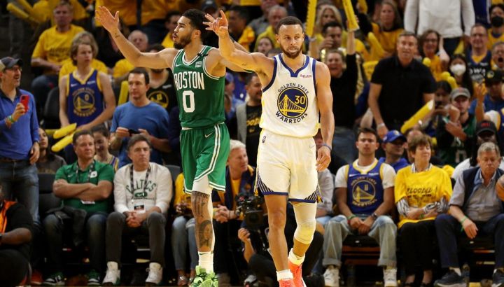 Stephen Curry fue la figura de Golden State Warriors en el segundo punto de la final ante Boston Celtics.