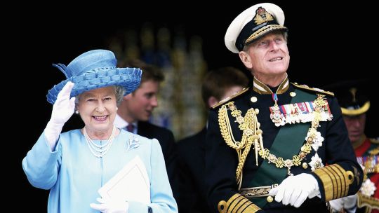 Murió la reina Isabel II: su vida a través de sus looks