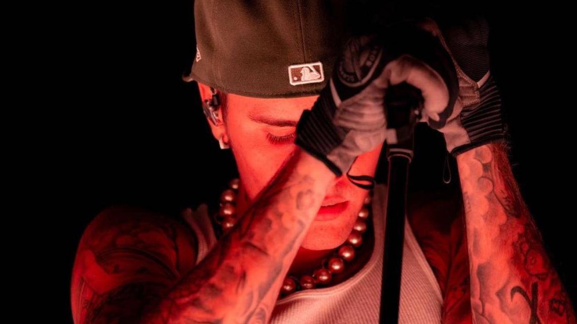 Justin Bieber suffers from facial paralysis and worries about his health: “Keep me in your prayers”