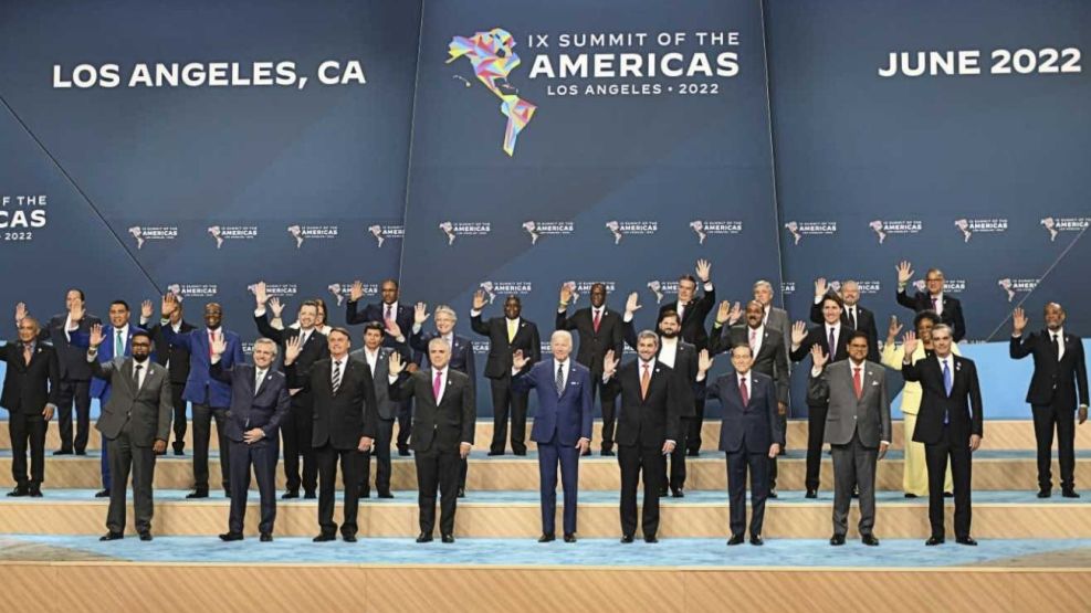 La foto de familia de la Cumbre de las Américas, en Los Angeles.