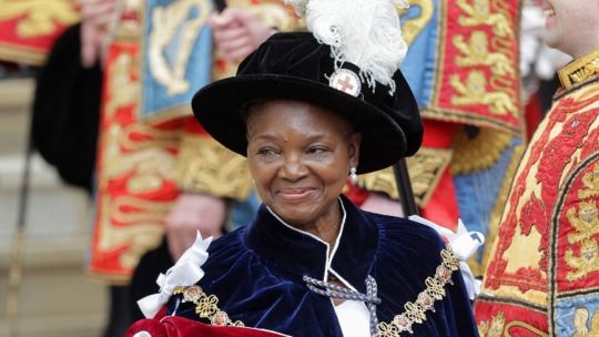 Conocé a la Baronesa Amos, la primera mujer afrodescendiente en ser investida por la Reina Isabel II