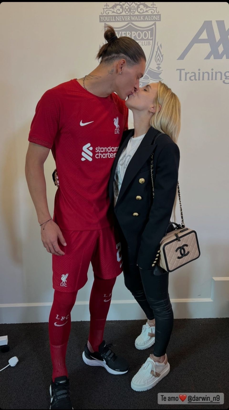 Darwin Núñez llegó al Liverpool por su pareja, la española