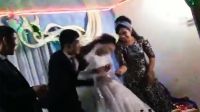 novio que golpeó a su esposa en Uzbekistán 20220616