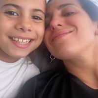 Cinthia Fernández compartió una foto tras la operación de su hija
