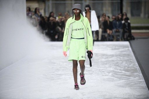 París 2022 .Desfile de Givenchy.