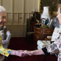 Duelo de Reinas: los drásticos cambios de look de Letizia Ortiz y la Reina Isabel II 